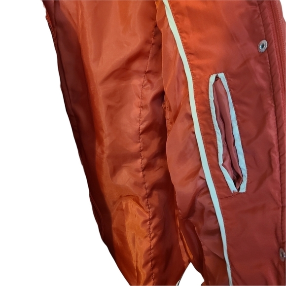 Weatherproof red long-sleeved quilted  modern jacket - Picture 15 of 16
